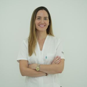 Dentista cerca de mi - Dra. Ángela Gómez Tembleque - Clínica dental Dres. Arena en Chamartín, Madrid